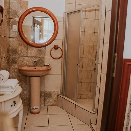 Jantar Apartamenty Stary Dworek *